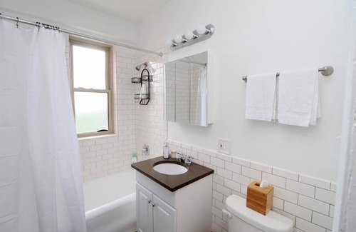 East Hyde Park Wohnung | FRONTDESK 1BR Apt near Garden of the Phoenix