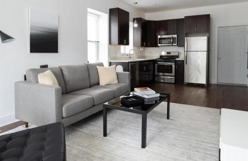 Pilsen Wohnung | FRONTDESK Bright 3 BR Apt near Soldier Field