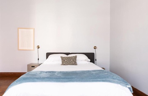 Mid-North District Wohnung | FRONTDESK Classic 2 BR Apt in Lincoln Park