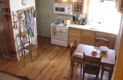 Matfield Green Haus | Frontier Store House - Mit einem historischen Kabine in der einladenden Zuhause ...