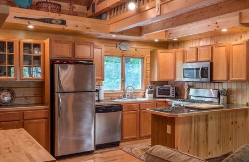 Standish Haus | Frye Island Paradise - Renovierte Hütte am Sebago Lake - Nur eine Fährfahrt entfernt