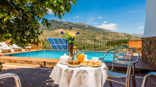 Rute Haus | Fuente de la Gitana Rute by Ruralidays