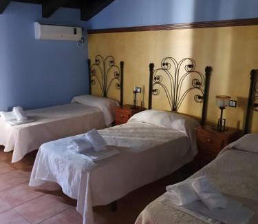 Iznatoraf Haus | Fuente Los Avellanos