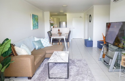 Townsville Wohnung | Full contained spacious apartment on river - 2 bed 1 bath