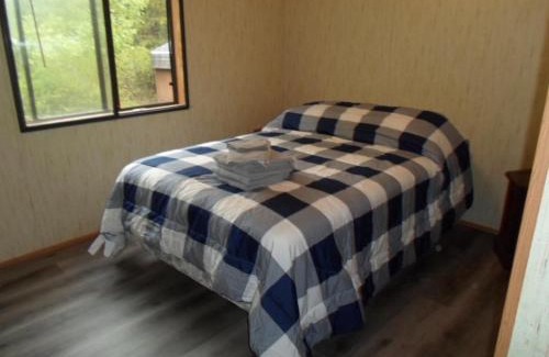 Arkdale Haus | Full Moon Cabin