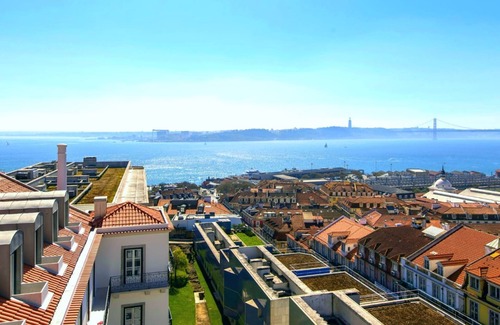 Chiado Wohnung | Full Sky in Chiado by LovelyStay