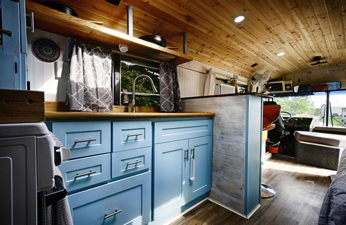 Charles Town Haus | Fully Converted Skoolie on Charming 40-Acre Farm with Hot Tub