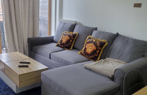 Annemasse Wohnung | Fully furnished apartment on the outskirts of Geneva
