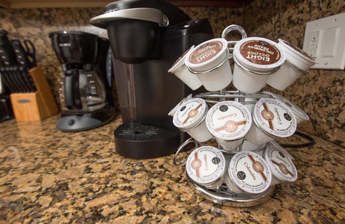 Delray Beach Haus | PHENOMENAL FUN DOWNTOWN DELRAY RAUMHAUS / W / HEIZTER POOL / TIKI HÜTTE / NAHE STRAND