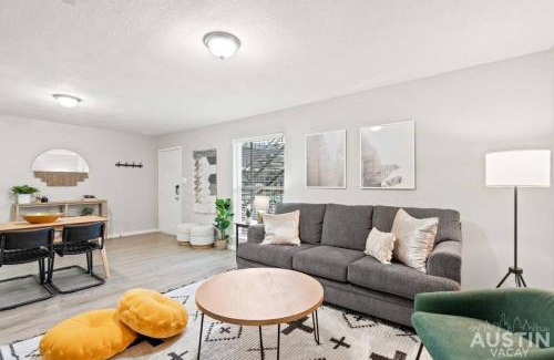 Cherrywood Wohnung | Fun For All in Modern Apt Pool and Grill and Dog Park