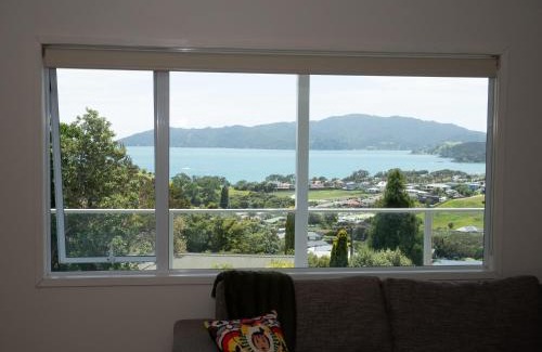 Cable Bay Haus | Fun in the Sun