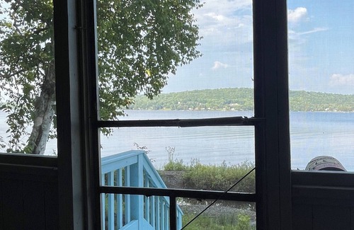 Portage Lake Kabine | Fun Little Camp in Portage Lake Maine