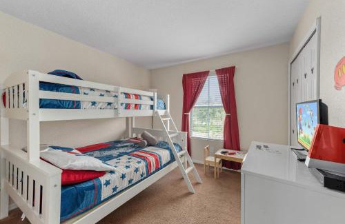 Regal Palms Haus | Fun Resort Lazy River & Arcade 15 Min to Disney