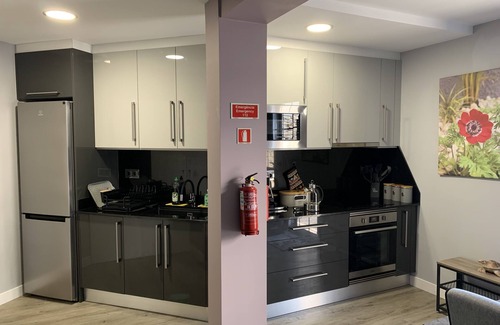 Sao Roque Wohnung | Funchal Apt- Sleeps 2 - Pool & Parking - Madeira
