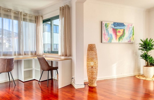 Santa Luzia Wohnung | Funchal Panoramic View, a Home in Madeira