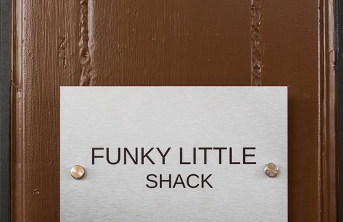 New Farm Wohnung | Funky Little Shack 2