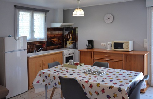 Bellefontaine Hütte | Möblierter Bungalow im Herzen des Dorfes