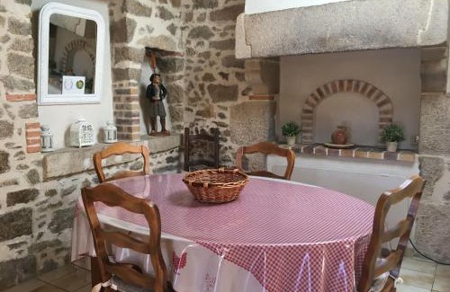 Saint-Michel-Mont-Mercure Haus | Gîte charmant à la campagne avec terrasse, proche du Puy du Fou et de la rivière Sèvre - FR-1-426-249