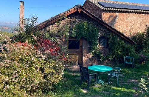 Saint-Izaire Haus | Gîte des Monts