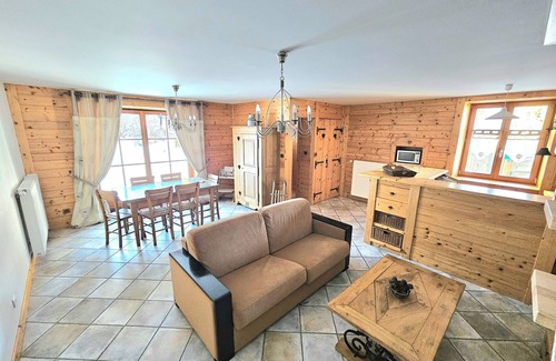 Saint-Laurent-en-Grandvaux Haus | Gîtes Les Farfouilles