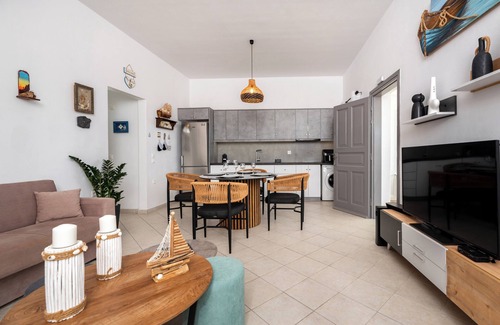 Monolithos Haus | Gabriel Haus am Strand https: / youtu. be / w9WYxgJazl8