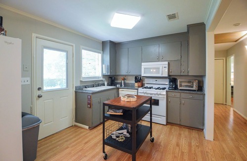 Starkville Haus | Game Day Getaway-Walk to Stadium