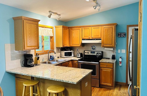 Harbert Haus | Game Room, 4 Min to Warren Dunes, Fire Pit and More!