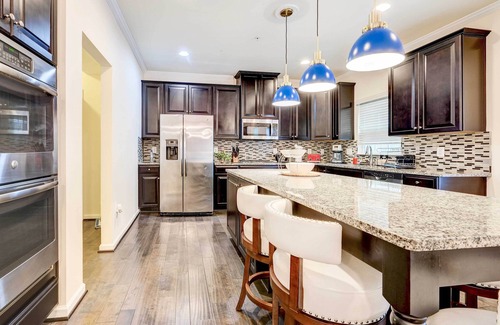 Washington Haus | Game Room + Gym: Downtown DC Home!