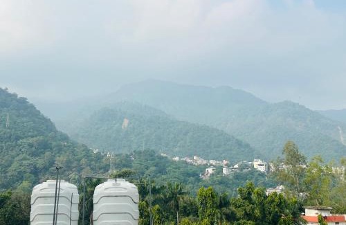 Rishikesh Haus | Ganpati Guest House Near Ram Jhula