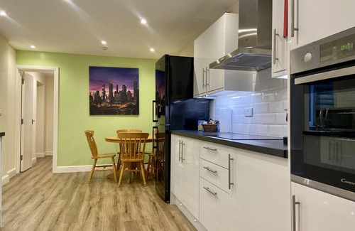 Weston-super-Mare Wohnung | Apartment-Groß-Ensuite Dusche-Blick zur Meerseite-Garden Apartment