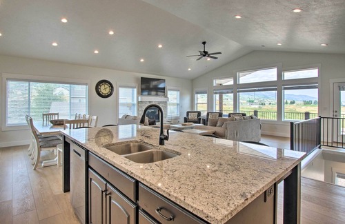 Sweetwater Haus | Garden City Retreat w/ Access to Bear Lake!