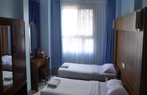 Mandalay Hotel | Garden Hotel