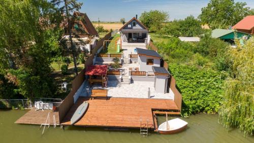 Bekesszentandras Haus | Garden Vendégház