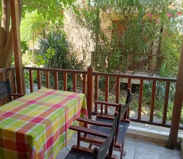 Makri Wohnung | Garden View home in Makri