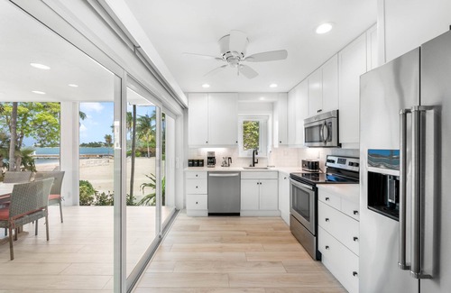Rum Point Haus | Gardens of the Kai #6: Two-Story Beachfront Villa w/Shared Pool; Walk to Rum Point Club + Kaibo