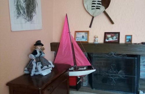 Oberbipp Haus | Gastzimmer für Übernachtung Гостевая комната