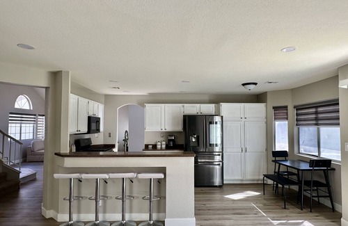 North Las Vegas Haus | Gateway 3BR Pool Family Fall Las Vegas