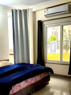 Tapovan Haus | Gaurav Family Guest House