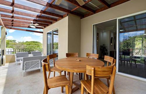 Tamarindo Wohnung | Gav5 New Modern Condo Walking Distance to Beach