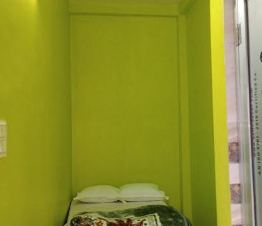 Faizabad Haus | Geeta Teerth Guest House AC and Non AC Rooms