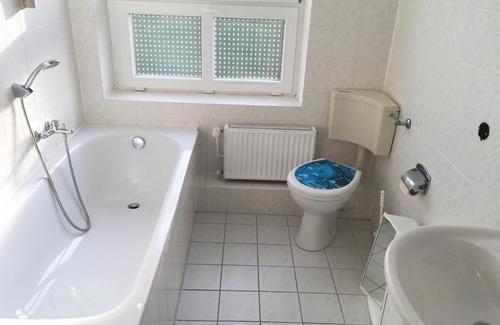 Knorrendorf Wohnung | Gemütliche Ferienwohnung für 6 Personen im Schloss Kastorf