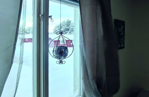 Blattnicksele Haus | Gemütliches lappländisches Ferienhaus in der Wildnis direkt am Gewässer