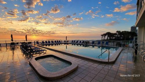 Georgian Inn Wohnung | Georgian Inn Beach Club