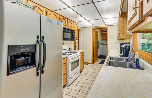 Germfask Haus | Germfask Home w/ Fire Pit, Grill & Yard Games!