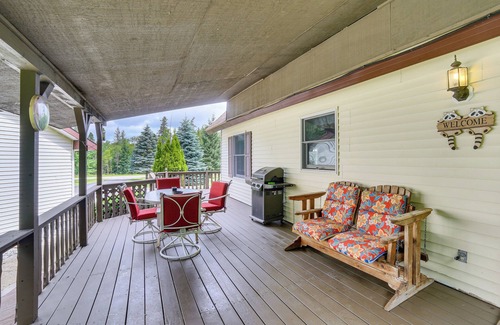 Germfask Haus | Germfask Home w/ Fire Pit, Grill & Yard Games!