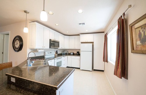 Thatcher Haus | Gila Valley Cottage - in der Nähe von Mt. Graham! Sommerangebote!