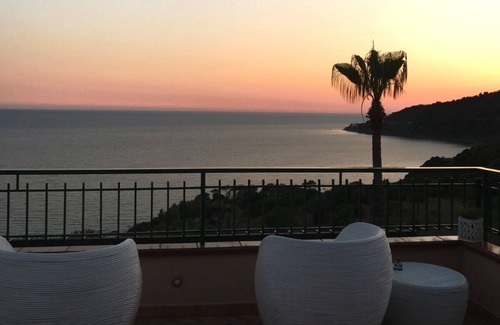 Acciaroli Haus | Giorgia House