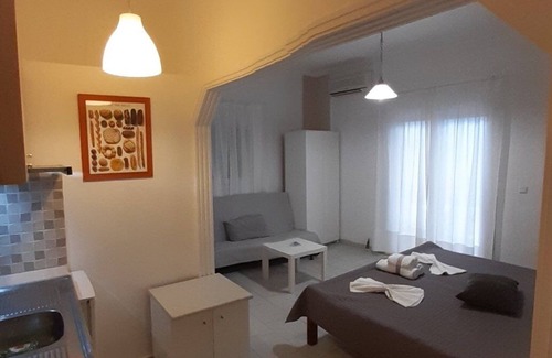 Arcoudi Haus | Giota Rooms