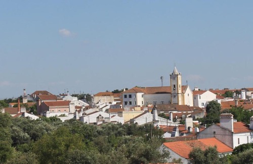 Santiago do Escoural Haus | Girassol Alojamento Local
