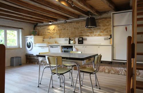 Saint-Leger-les-Paray Haus | Gite calme et cosy, toutes commodités et tourisme